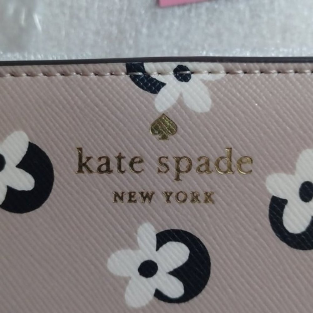 SOLD - NWT Kate Spade Jana Large Slim Bifold Wallet - Floral - Picture 3 of 8